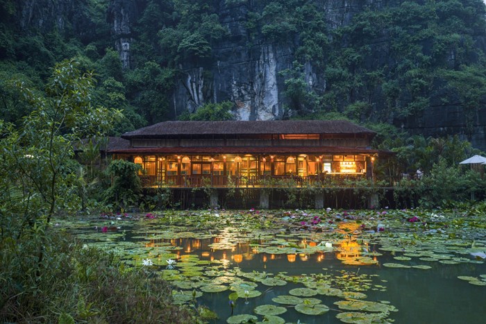 Không gian về Karsia
