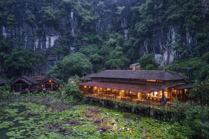 Không gian về Karsia