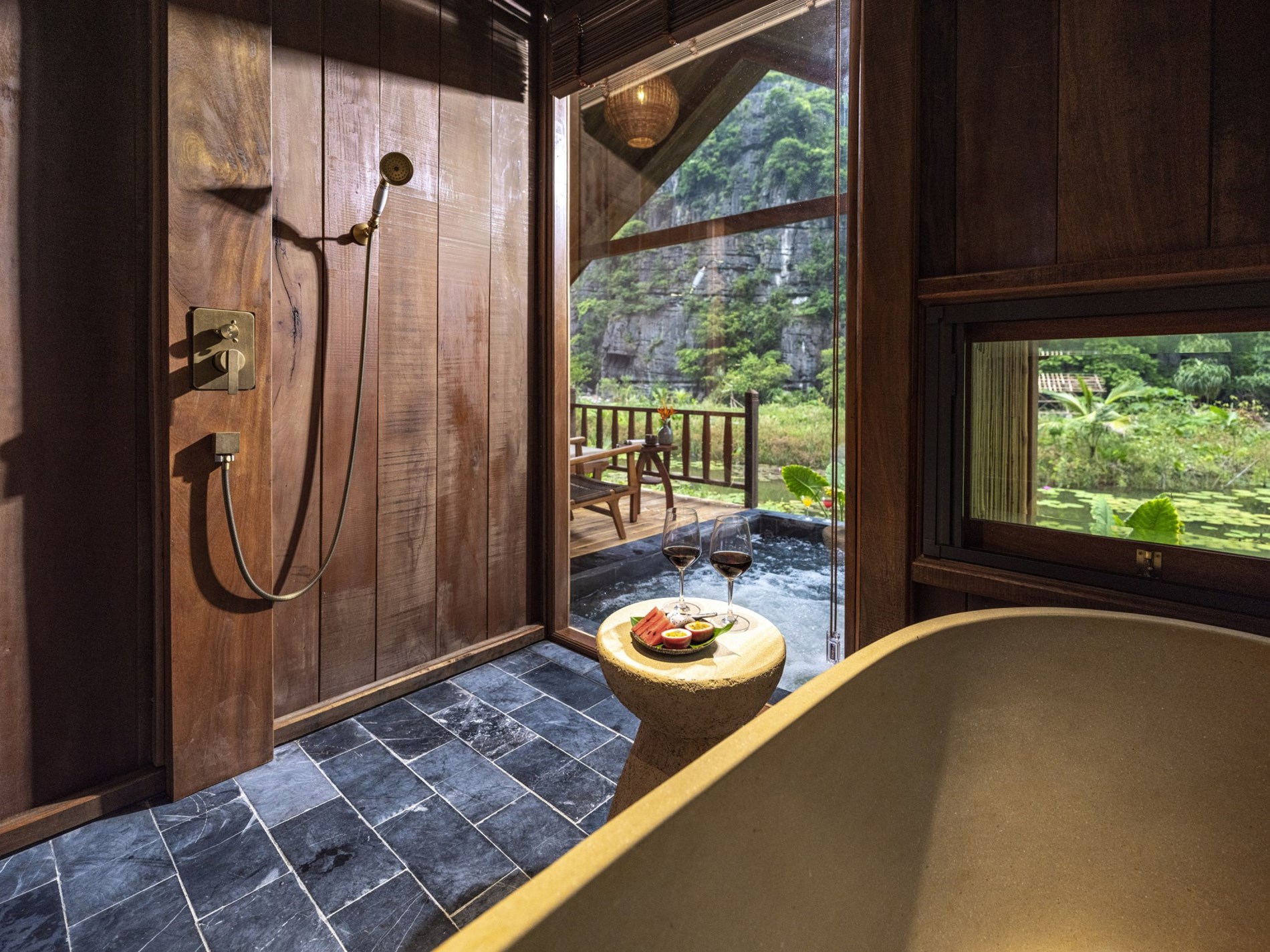 Valley Soaking Bungalow