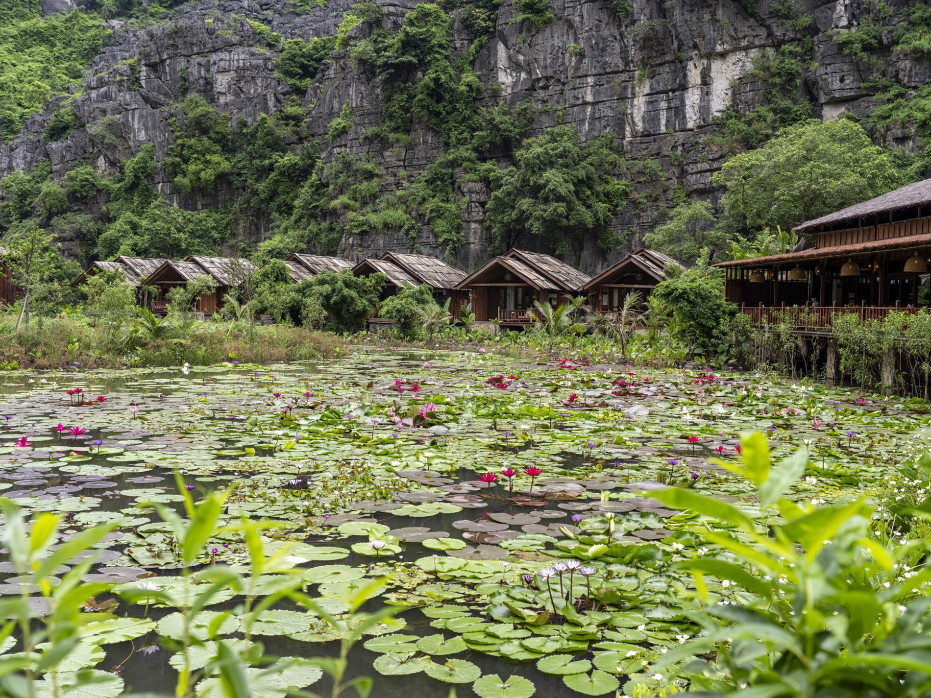 Valley Soaking Bungalow