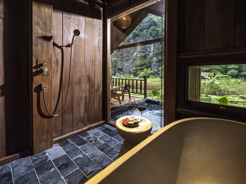 Valley Soaking Bungalow