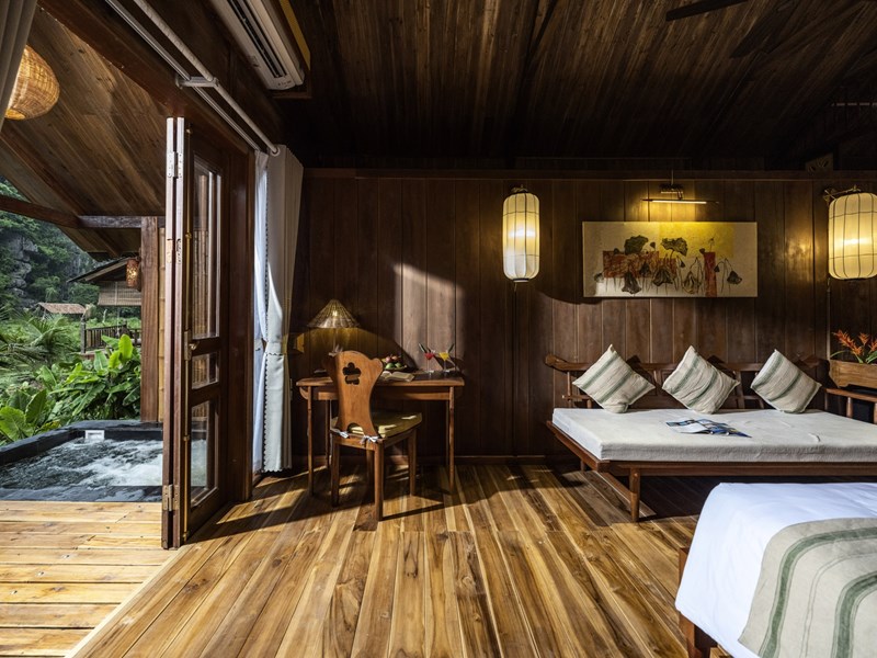 Valley Soaking Bungalow