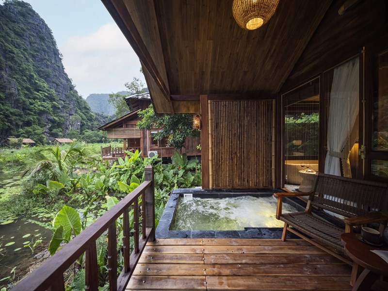 Valley Soaking Bungalow